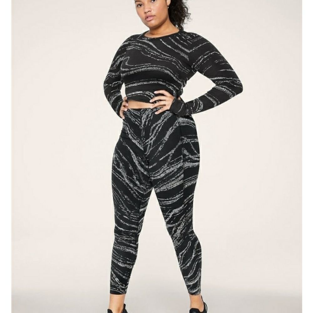 🆕️IOP VS Compression V High-waisted Leggings XL!